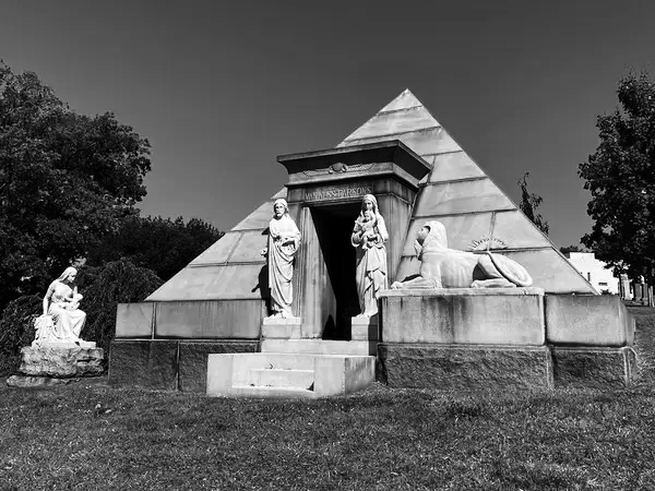 Van Ness Parsons Mausoleum