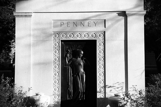 Woodlawn Cemetery