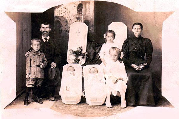 Mourning photography