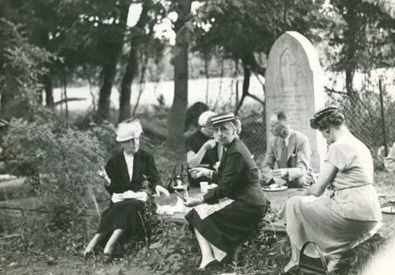 Should Cemeteries Be Open to the Public for Leisure Activities